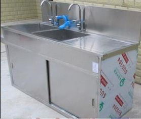 高港區(qū)盛華科教 專業(yè)供應(yīng)醫(yī)用304不銹鋼腳踏洗手池及配套儲(chǔ)存柜、消毒柜
